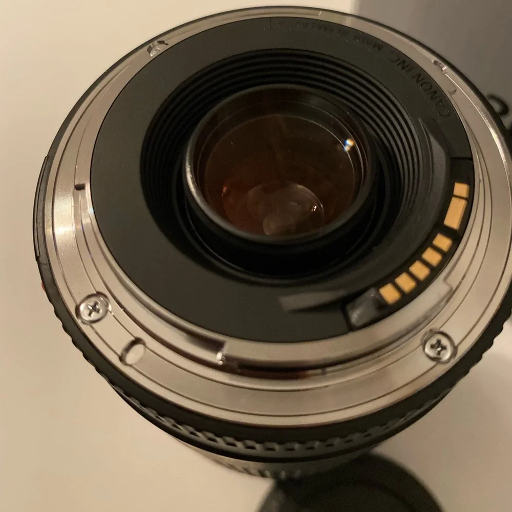 Canon EF 75-300mm f/4-5.6 lens